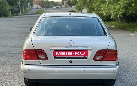 Mercedes-Benz E-Класс, 1998 год, 1 100 000 рублей, 4 фотография