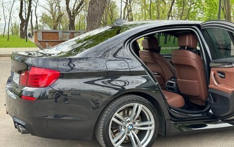 BMW 5 серия, 2011 год, 1 700 000 рублей, 3 фотография