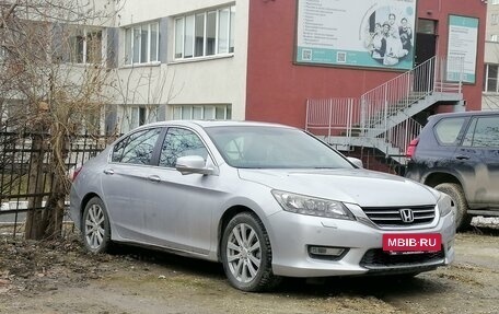 Honda Accord IX рестайлинг, 2013 год, 1 400 000 рублей, 2 фотография