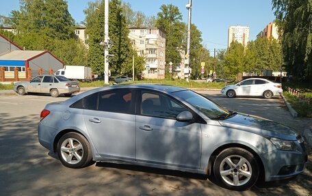 Chevrolet Cruze II, 2011 год, 758 000 рублей, 3 фотография