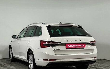 Skoda Superb III рестайлинг, 2019 год, 3 210 000 рублей, 5 фотография