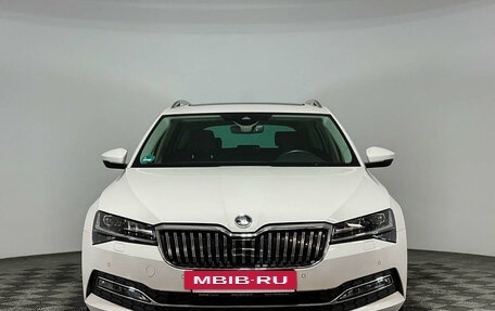 Skoda Superb III рестайлинг, 2019 год, 3 210 000 рублей, 2 фотография