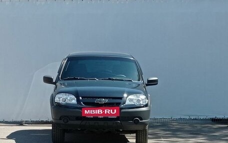 Chevrolet Niva I рестайлинг, 2018 год, 920 000 рублей, 2 фотография
