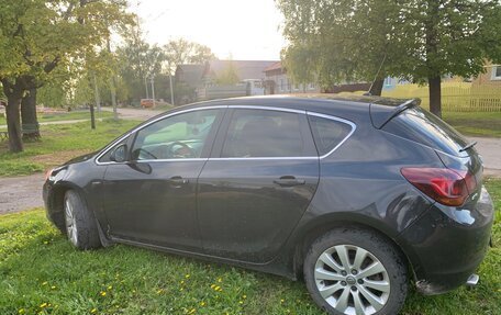 Opel Astra J, 2011 год, 785 000 рублей, 6 фотография