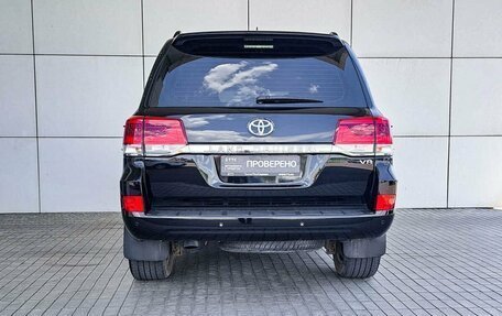 Toyota Land Cruiser 200, 2017 год, 7 572 000 рублей, 6 фотография
