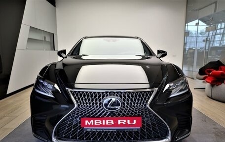 Lexus LS IV, 2018 год, 5 890 000 рублей, 2 фотография