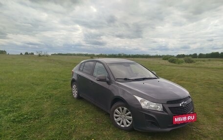 Chevrolet Cruze II, 2014 год, 930 000 рублей, 2 фотография