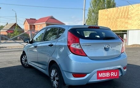 Hyundai Solaris II рестайлинг, 2011 год, 950 000 рублей, 4 фотография