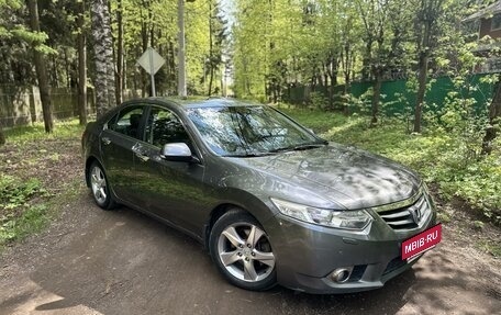 Honda Accord VIII рестайлинг, 2011 год, 1 650 000 рублей, 2 фотография