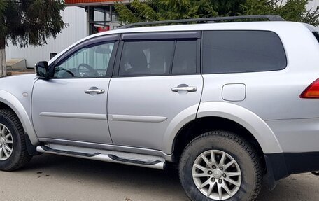 Mitsubishi Pajero Sport II рестайлинг, 2012 год, 2 050 000 рублей, 2 фотография