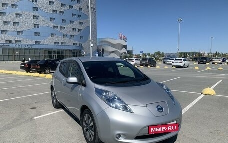 Nissan Leaf I, 2013 год, 700 000 рублей, 3 фотография