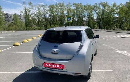Nissan Leaf I, 2013 год, 700 000 рублей, 5 фотография