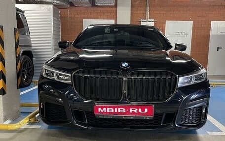 BMW 7 серия, 2019 год, 6 880 000 рублей, 1 фотография