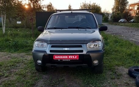 Chevrolet Niva I рестайлинг, 2006 год, 450 000 рублей, 1 фотография