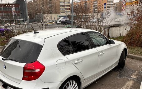 BMW 1 серия, 2009 год, 850 000 рублей, 2 фотография