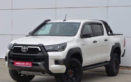 Toyota Hilux VIII, 2021 год, 6 000 000 рублей, 1 фотография