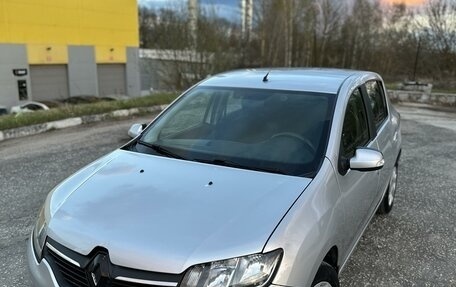 Renault Sandero II рестайлинг, 2018 год, 970 000 рублей, 2 фотография