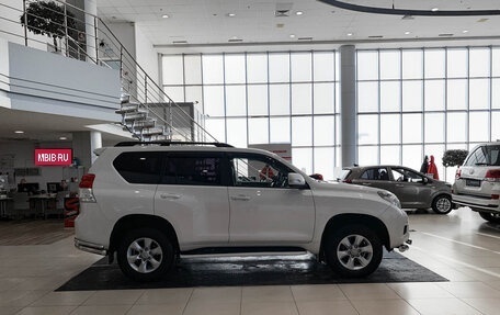 Toyota Land Cruiser Prado 150 рестайлинг 2, 2012 год, 2 699 000 рублей, 4 фотография