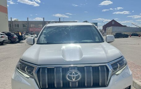 Toyota Land Cruiser Prado 150 рестайлинг 2, 2018 год, 4 550 000 рублей, 3 фотография