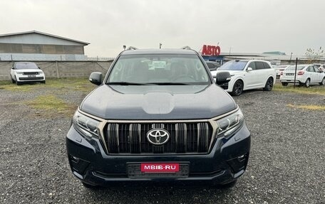 Toyota Land Cruiser Prado 150 рестайлинг 2, 2021 год, 11 000 000 рублей, 2 фотография