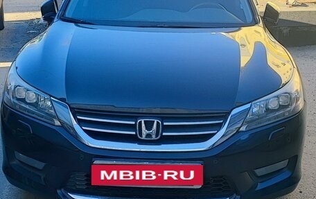 Honda Accord IX рестайлинг, 2013 год, 2 220 000 рублей, 2 фотография