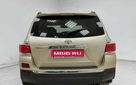 Toyota Highlander III, 2012 год, 2 282 000 рублей, 5 фотография