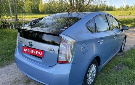 Toyota Prius, 2014 год, 1 550 000 рублей, 4 фотография