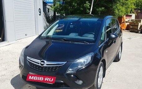 Opel Zafira C рестайлинг, 2014 год, 1 400 000 рублей, 3 фотография