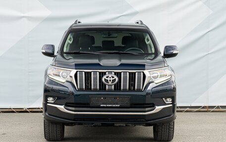 Toyota Land Cruiser Prado 150 рестайлинг 2, 2019 год, 6 096 000 рублей, 5 фотография