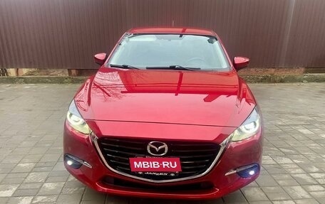 Mazda 3, 2017 год, 1 900 000 рублей, 2 фотография