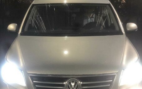 Volkswagen Tiguan I, 2011 год, 1 440 000 рублей, 3 фотография