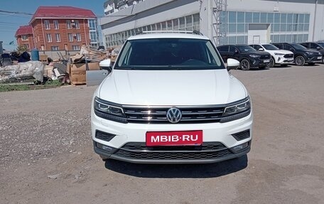 Volkswagen Tiguan II, 2017 год, 3 070 000 рублей, 3 фотография