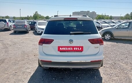 Volkswagen Tiguan II, 2017 год, 3 070 000 рублей, 4 фотография