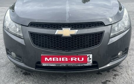 Chevrolet Cruze II, 2010 год, 799 999 рублей, 2 фотография