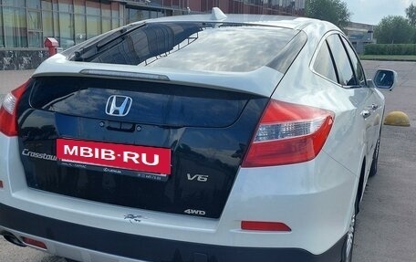 Honda Crosstour I рестайлинг, 2013 год, 1 780 000 рублей, 2 фотография