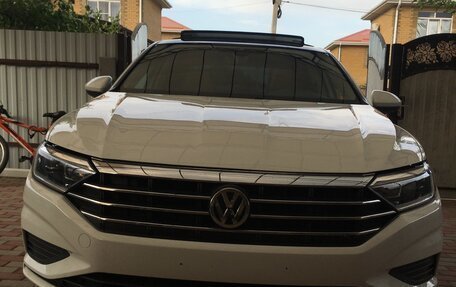 Volkswagen Jetta VII, 2019 год, 1 880 000 рублей, 2 фотография