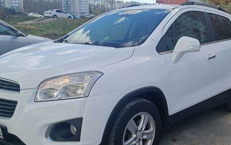 Chevrolet Tracker III, 2013 год, 1 400 000 рублей, 2 фотография