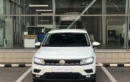 Volkswagen Tiguan II, 2018 год, 3 267 000 рублей, 2 фотография