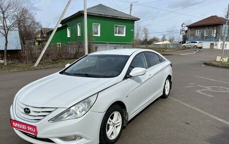 Hyundai Sonata VI, 2011 год, 800 000 рублей, 3 фотография