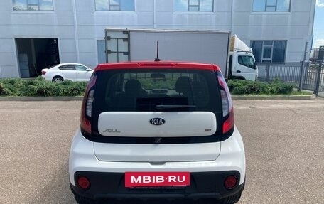 KIA Soul II рестайлинг, 2018 год, 1 750 000 рублей, 4 фотография