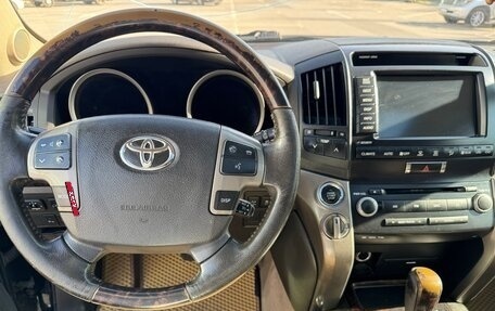 Toyota Land Cruiser 200, 2007 год, 2 350 000 рублей, 6 фотография