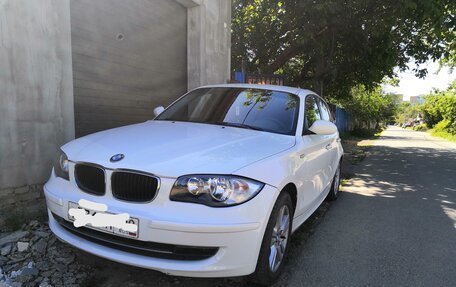 BMW 1 серия, 2008 год, 720 000 рублей, 1 фотография