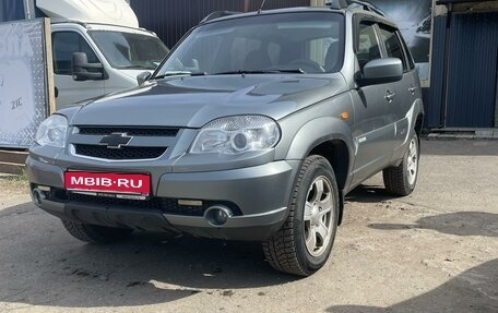 Chevrolet Niva I рестайлинг, 2012 год, 550 000 рублей, 1 фотография