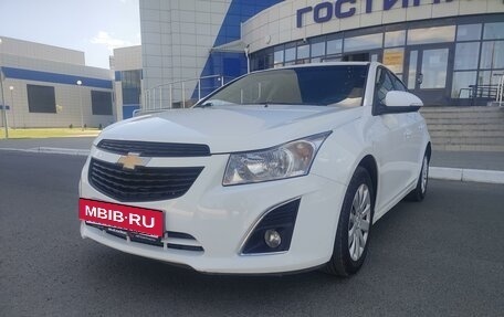 Chevrolet Cruze II, 2013 год, 895 000 рублей, 8 фотография