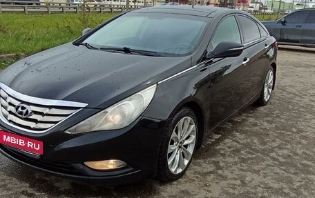 Hyundai Sonata VI, 2012 год, 1 150 000 рублей, 1 фотография