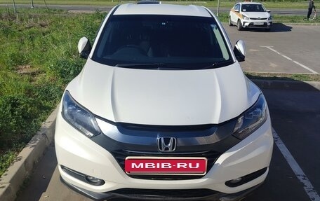 Honda Vezel, 2015 год, 1 350 000 рублей, 3 фотография