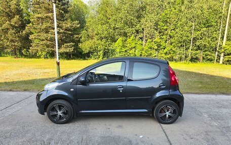 Peugeot 107 I рестайлинг, 2009 год, 545 000 рублей, 4 фотография