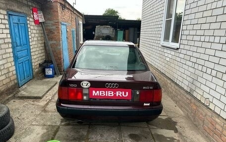 Audi 100, 1993 год, 400 000 рублей, 3 фотография