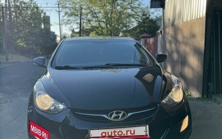 Hyundai Elantra V, 2013 год, 1 400 000 рублей, 4 фотография