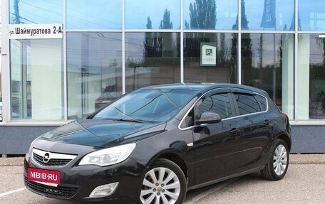 Opel Astra J, 2011 год, 890 000 рублей, 1 фотография